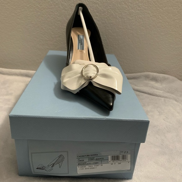 PRADA BLACK LEATHER WHITE BOW CONE HEEL PUMPS - Picture 5 of 7